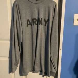 Men’s Gray Long-sleeved U.S. Army T-Shirt Size XL